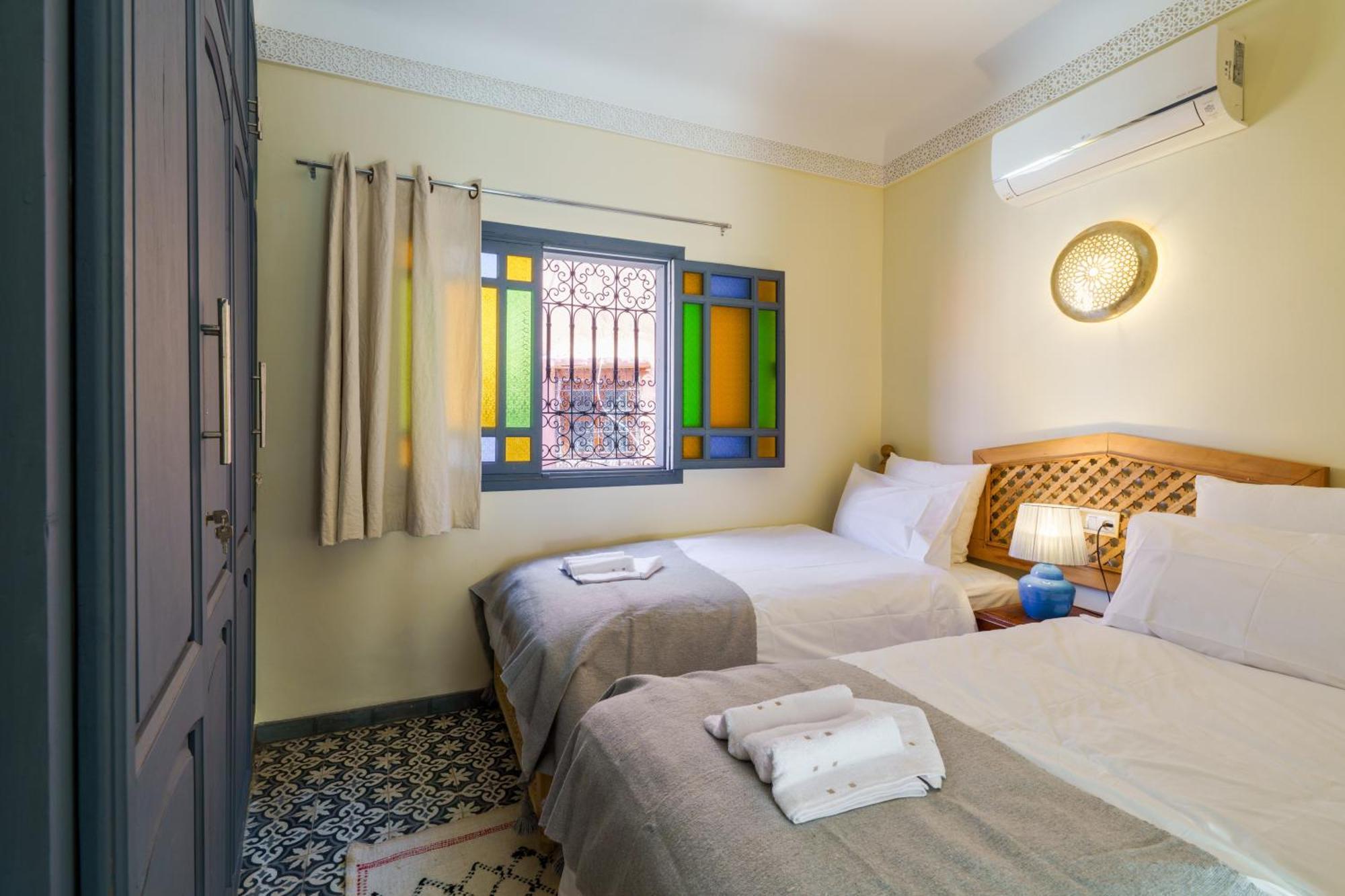 Riad 4 Chambres - Piscine & Petit Dejeuner Gratuit - Wifi Fibre Optique Μαρακές Εξωτερικό φωτογραφία