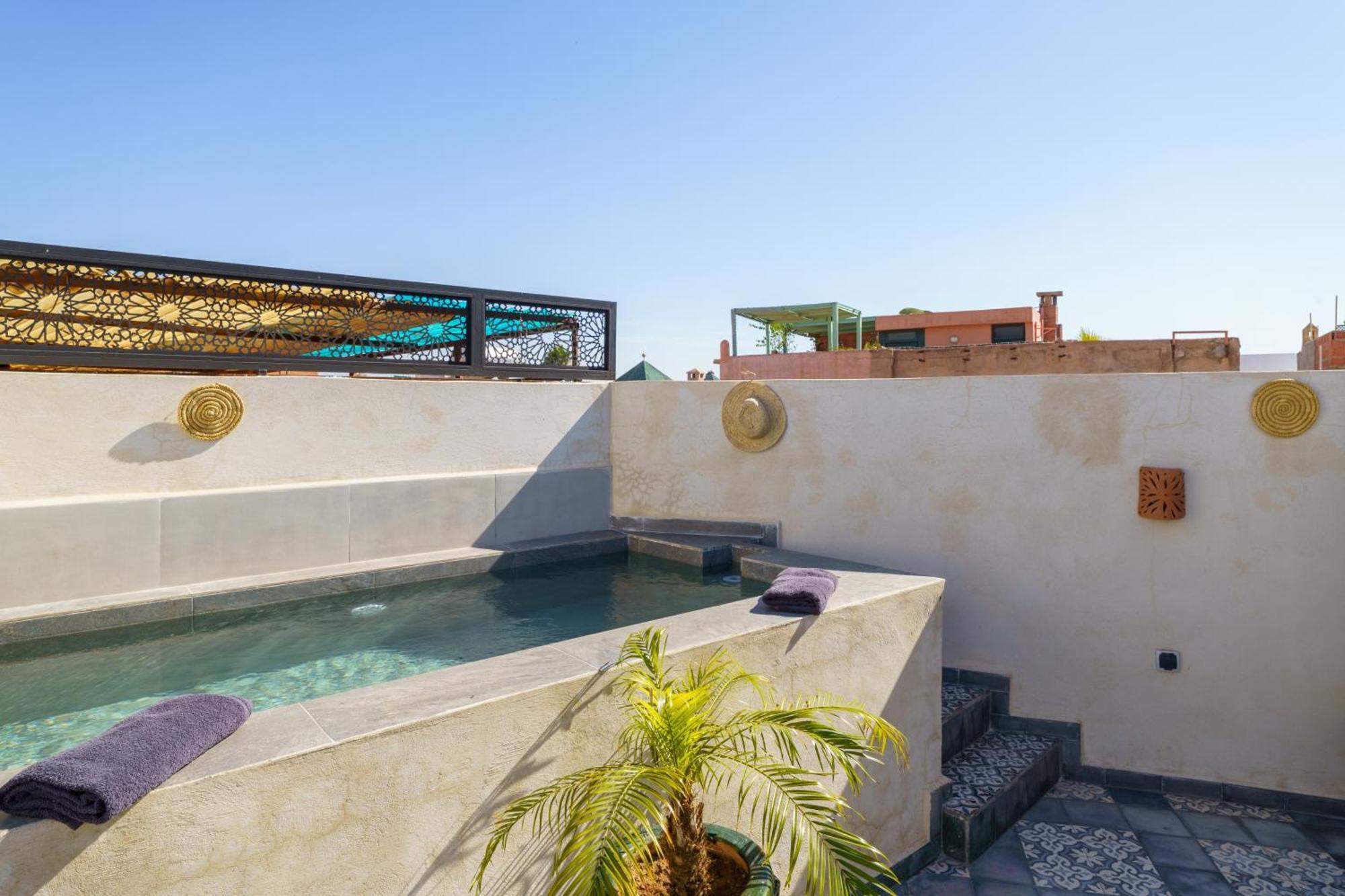 Riad 4 Chambres - Piscine & Petit Dejeuner Gratuit - Wifi Fibre Optique Μαρακές Εξωτερικό φωτογραφία