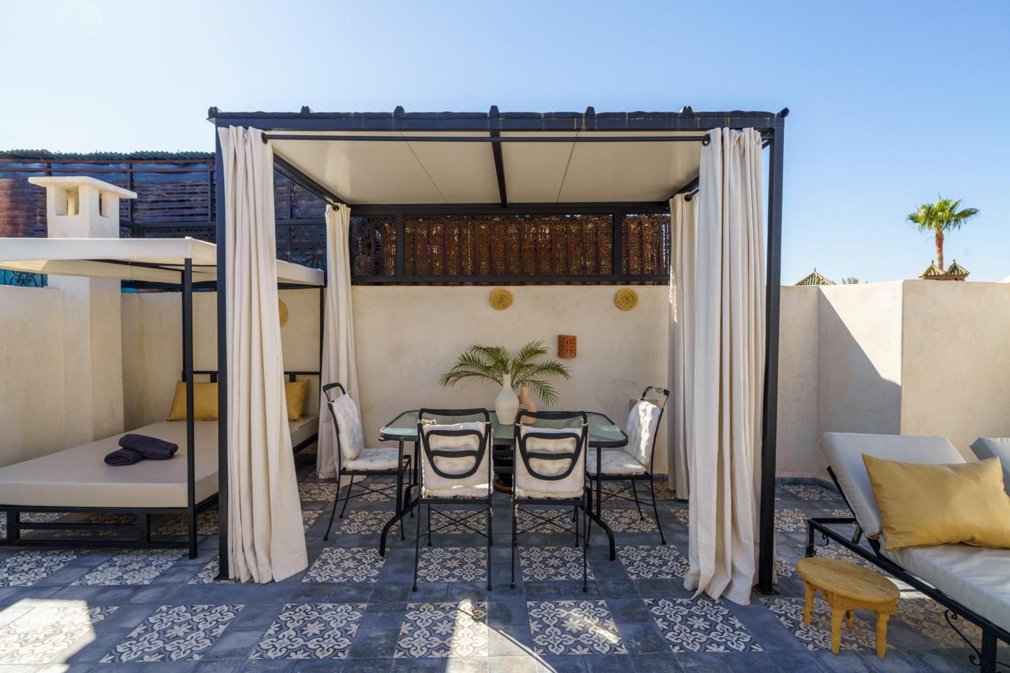 Riad 4 Chambres - Piscine & Petit Dejeuner Gratuit - Wifi Fibre Optique Μαρακές Εξωτερικό φωτογραφία