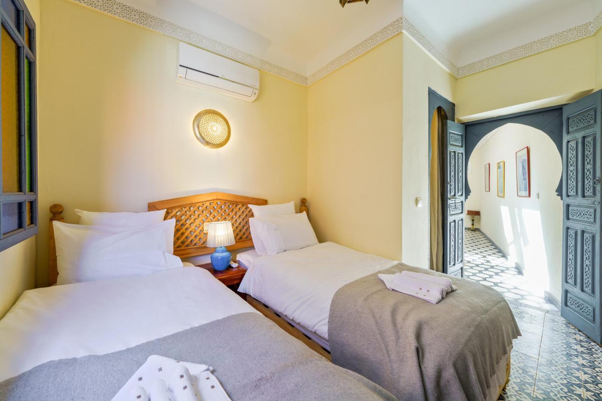 Riad 4 Chambres - Piscine & Petit Dejeuner Gratuit - Wifi Fibre Optique Μαρακές Εξωτερικό φωτογραφία